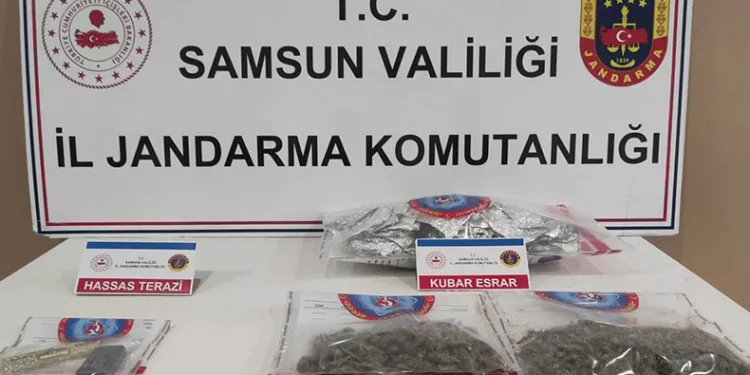 Uyuşturucu madde ticareti yapan şahsa gözaltı