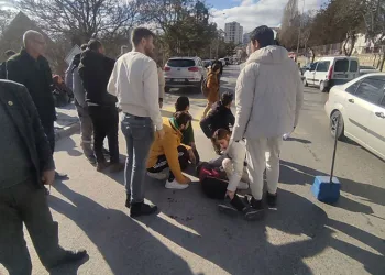 Ticari aracın çarptığı çocuk yaralandı