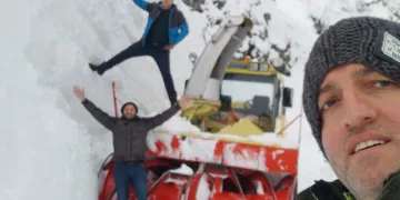 Artvin’in Camili bölgesinde karla mücadele sürüyor