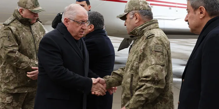 Bakan Güler, Irak sınır hattında