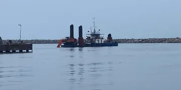 Tarak gemisi çalışmalarını sürdürüyor