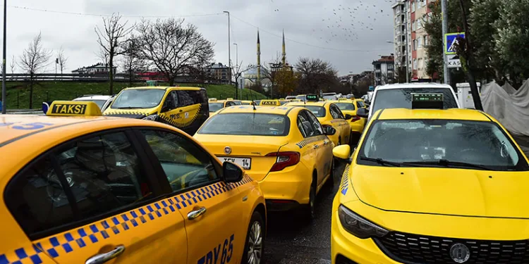 Taksiciler taksimetrelerini güncellemeye başladı