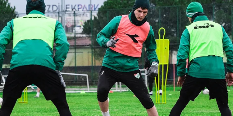 Bursaspor taktik idman yaptı