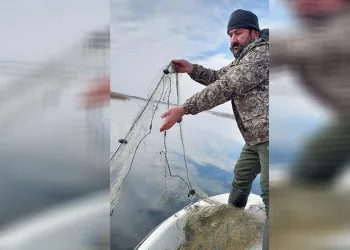 Göllerde kaçak avcılıkla mücadele sürüyor