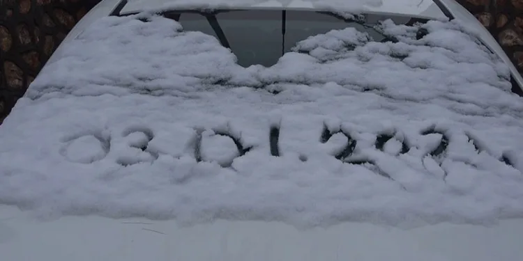 Elazığ’a yeni yılın ilk karı düştü