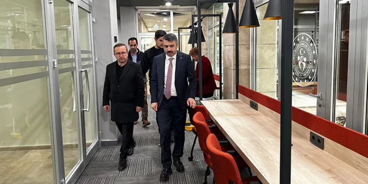 Yıldırım’a bir kütüphane daha