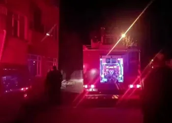 Dakikalar önce ayrıldığı evde yangın çıktı