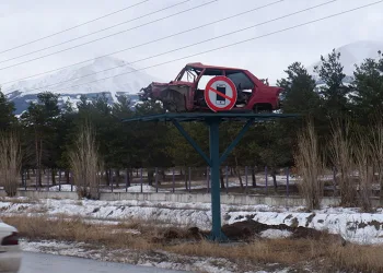 Hurda araçlarla ilginç farkındalık