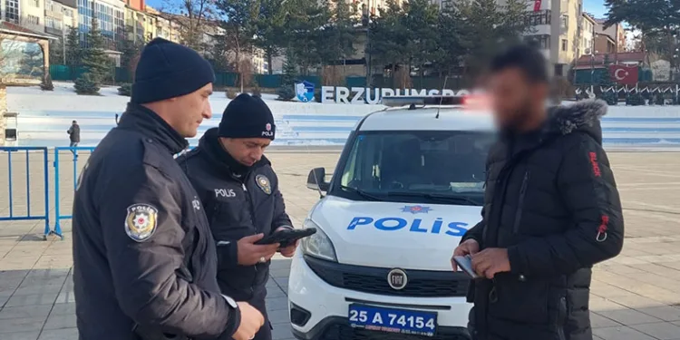 Yabancı şahıslar polis radarında