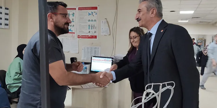 Nihat Yeşiltaş’tan yeni yıl ziyaretleri