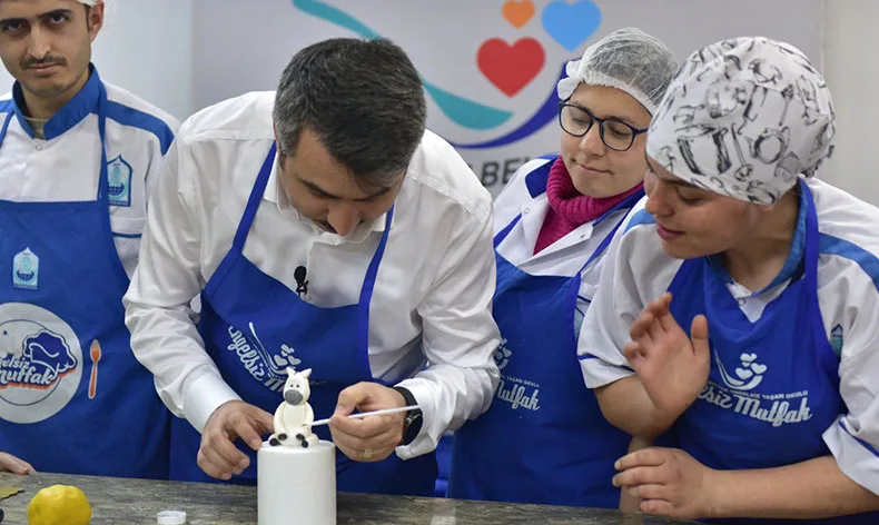 Yıldırım’da engeller aşılıyor