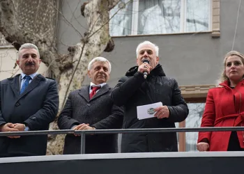 CHP’den miting havasında aday tanıtımı
