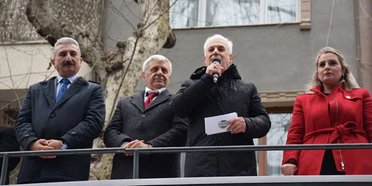 CHP’den miting havasında aday tanıtımı