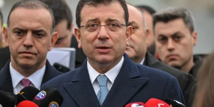 İYİ Parti-CHP arasında afiş gerilimi