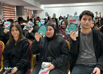 Üniversite adaylarına “dijital” eğitim desteği