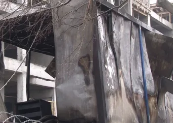 Ataşehir’de işçilerin kaldığı konteynerler yandı
