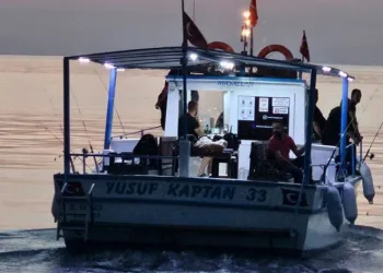 Balık tutmak için açıldığı denizde kalp krizi geçirdi