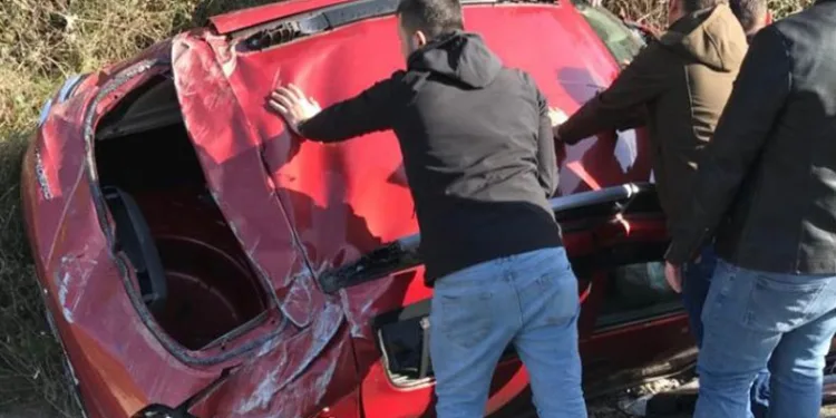 Otomobil takla atarak durabildi