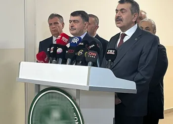 Özel okullarda zam tartışması