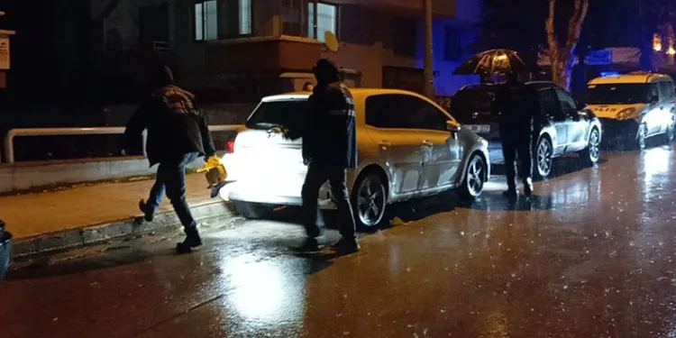 Sokak ortasında silahlı saldırıya uğrayan kişi ağır yaralandı