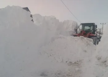 Kar ve tipi Posof’u esir aldı