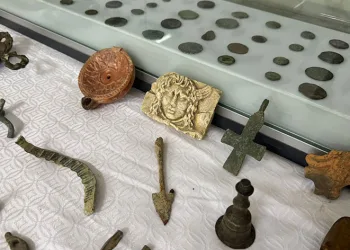 Bursa’da jandarmadan tarihi eser operasyonu