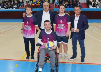 Engelli voleybol takımına büyük destek