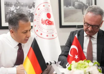 Bakan Yerlikaya, Alman mevkidaşı ile görüştü