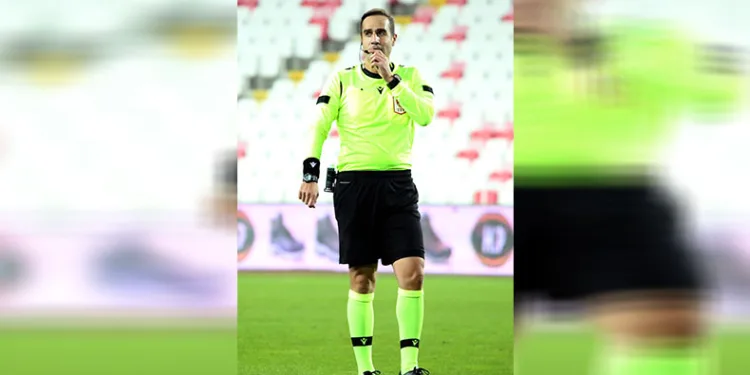 Sivasspor – Beşiktaş maçının VAR’ı Serkan Tokat oldu