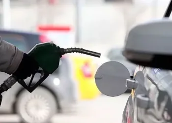Petrol fiyatları sert düştü