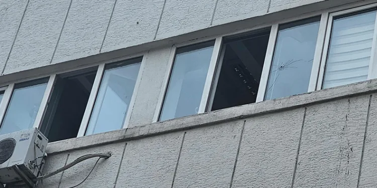 Yorgun merminin hedefi valilik binası oldu