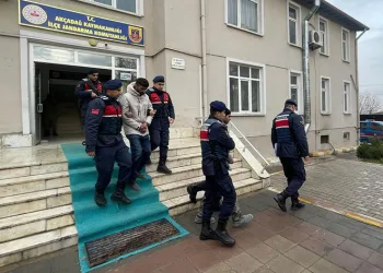 Kablo hırsızlarına jandarmadan suçüstü