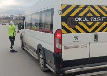 Okul servis araçlarına polis denetimi
