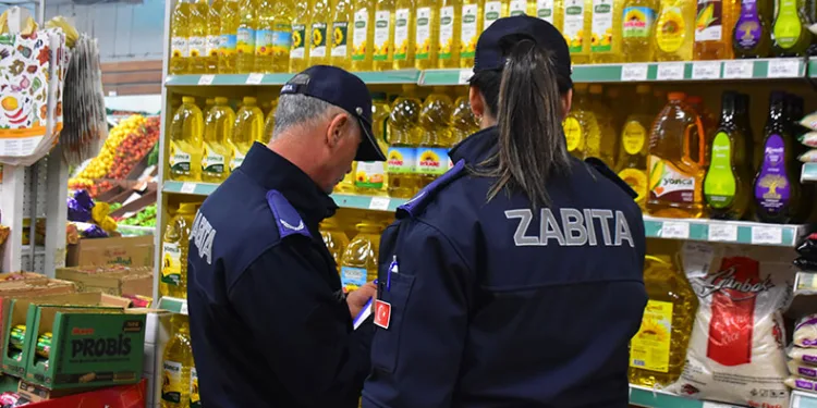 İncirliova’da zabıta ekiplerinden gıda denetimi