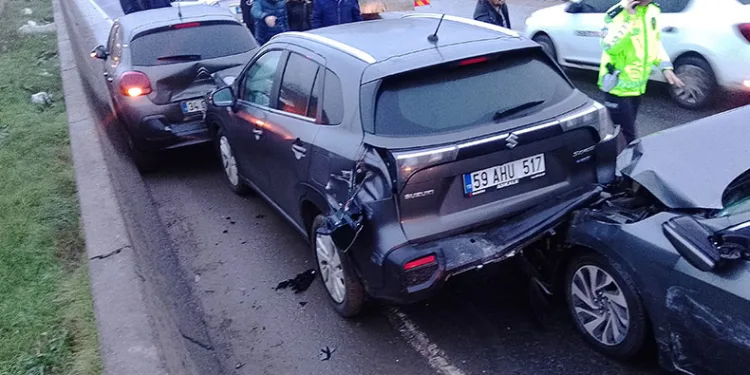 Çorlu’da 10 araçlı zincirleme kaza