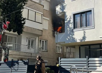 Ayvalık’ta ev yangını