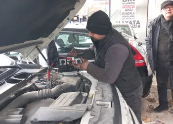Olumsuz hava şartları sanayi esnafının yüzünü güldürdü