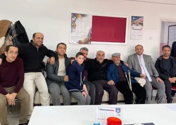 Emekli öğretmenlere vefa yemeği