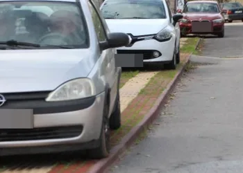 Duyarsız sürücüler görme engelliler için tehlike saçıyor