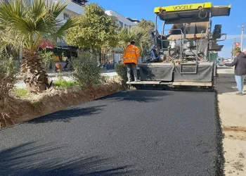 Bodrum Mumcular’da Sıcak Asfalt Çalışması