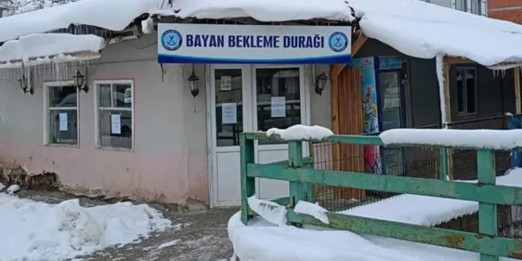 Dodurga’da kadın bekleme durağı hizmete açıldı
