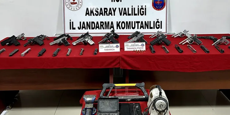Kaçak silah ticaretine jandarma darbesi