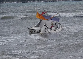 Bodrum’u fırtına vurdu