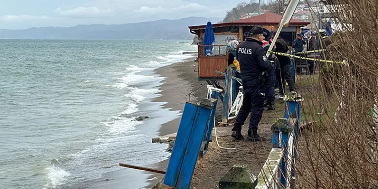 Tatil için geldiği Akçakoca sahilinde cesedi bulundu