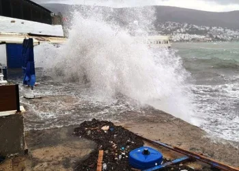 Meteoroloji’den Ege Denizi’nde fırtına uyarısı
