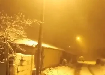 Uzunköprü’de kar yağışı ilçeyi beyaza bürüdü