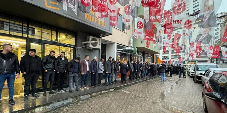 MHP’den AK Parti’nin ziyaretine yoğun katalım