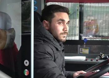 Yol istediği için 4 kişi saldırdı