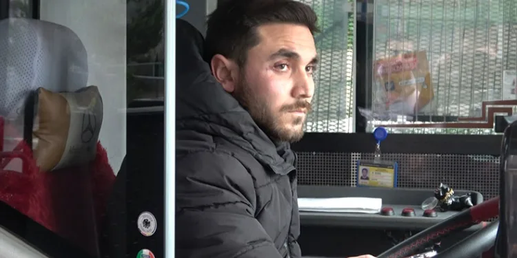 Yol istediği için 4 kişi saldırdı