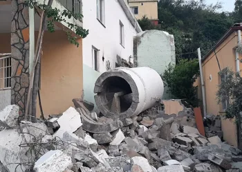 Minaresiz kalan camiye, 26 metrelik minare yaptırıldı